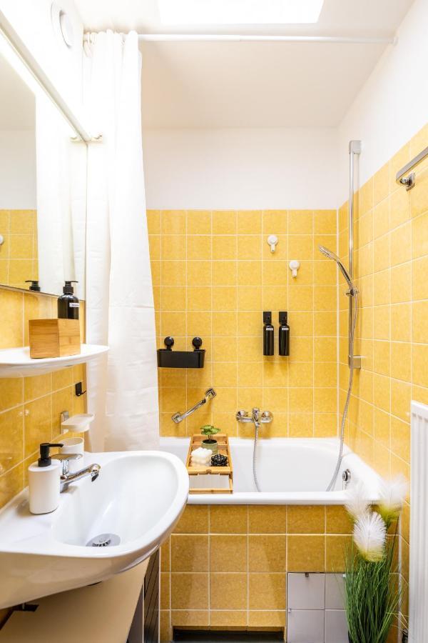 Fewo Ahrperle-Modernes Apartment-Balkon-Kurviertel Bad Neuenahr-Ahrweiler Esterno foto